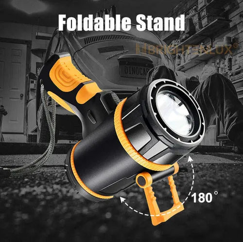 Linterna portátil de camping con cuerpo ABS resistente, ideal para actividades al aire libre.