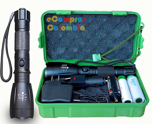 Linterna táctica militar LED de 15000 lúmenes con estuche rígido, baterías 18650, cargador de pared, cargador para carro y adaptador AAA.